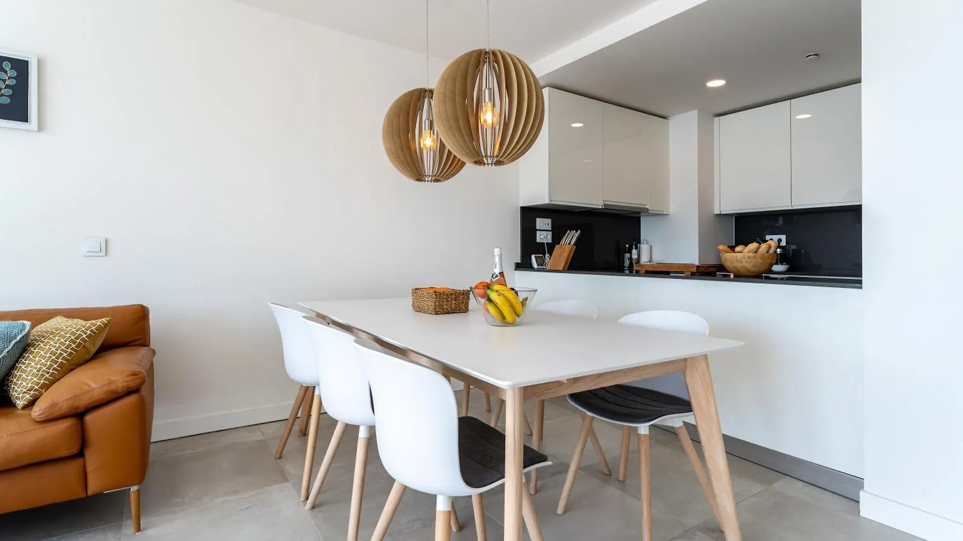 Апартаменты Luxury Penthouse With Rooftop Фуэнхирола Испания