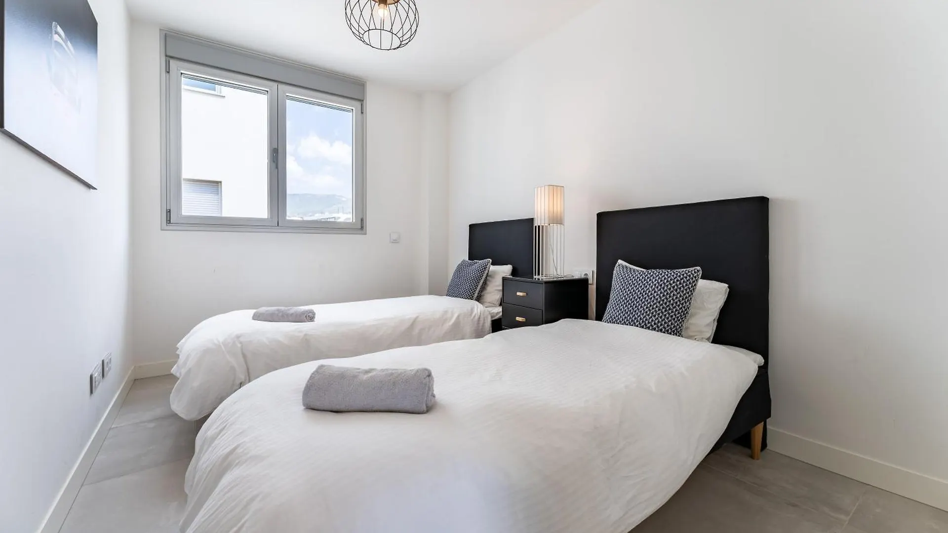 Luxury Penthouse With Rooftop Фуэнхирола Апартаменты